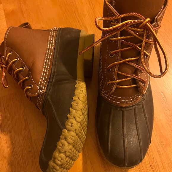 Women’s Brown Duck Boots - Picture 2 of 4